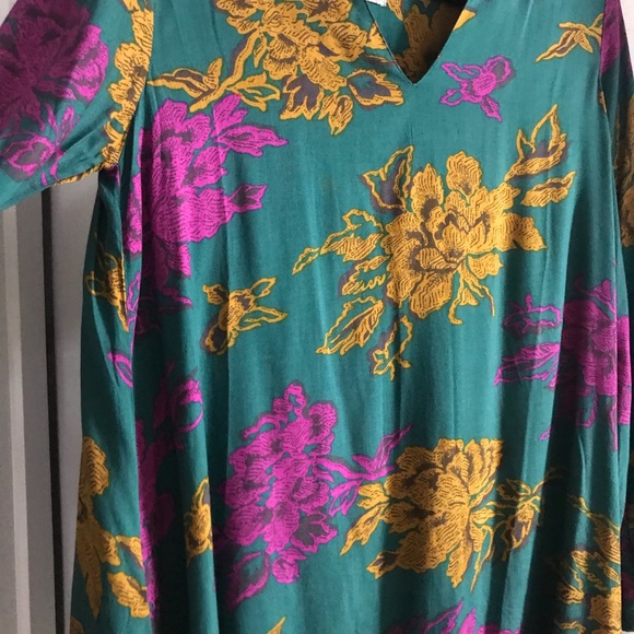 Tunic - Picture 2 of 3